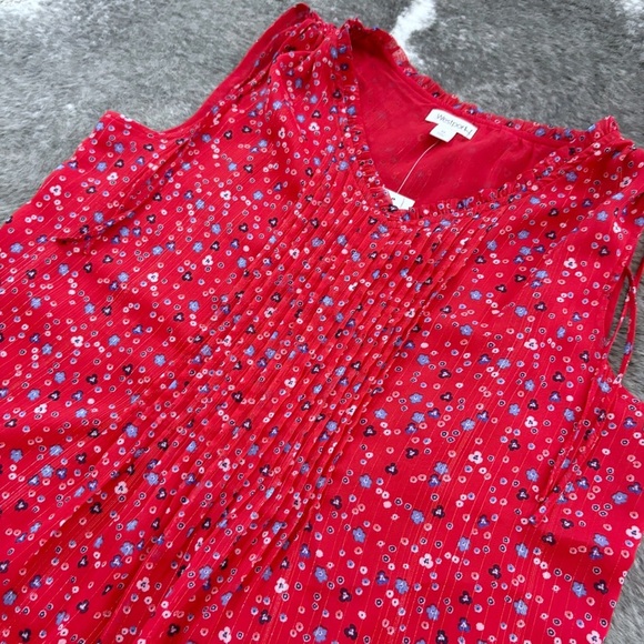 NWT Westport Floral Sleeveless Blouse - Picture 3 of 12